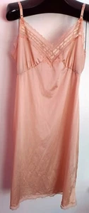 Vintage nude/beige full slip lace ribbon nylon adjustable straps S - Picture 1 of 9