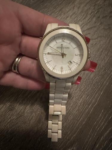 Orologio da donna Michael Kors bianco in oro necessita di batteria rotta MK 5249