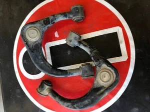 CLEARANCE -Used Toyota Tacoma Gen 2 OEM UCA's - Imagen 1 de 1