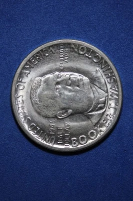 ESTATE FIND 1946 D- Booker T Washington Silver Half Dollar! #K57779 - Image 1 of 2