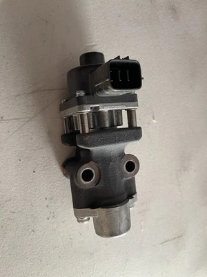 Sensor de válvula Subaru Legacy Egr 2012 2010-2012 2,5 litros usado probado bueno Foto 1 de 4