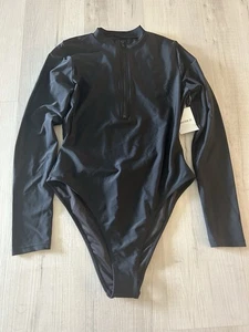 NEU MIT ETIKETT FOREVER 21 SCHWARZER EINTEILER BADEANZUG GRÖSSE LARGE LANGARM - Bild 1 von 3