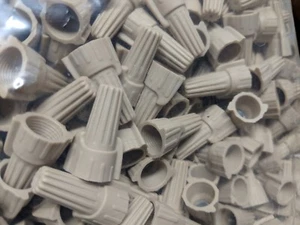 500 pc lot P12 Tan Winged Wing Wire Connectors Twist-On 22-8 AWG UL Approved - Picture 1 of 3