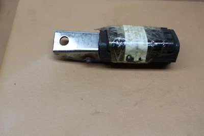 1980 YAMAHA XS850 RIGHT REAR FOOT REST PEG STEP (TOYF63) - Image 1 of 4