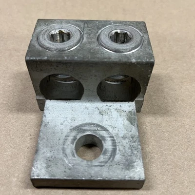 ILSCO D-899 AU600 (2)2-600 Kcmil 3/8" HEX & 1/2" Mounting Hole Aluminum Lug - Image 1 of 4