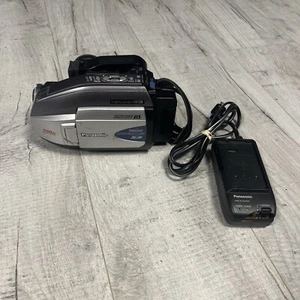 Panasonic PV-L452D VHS-C PhotoShot Palmcorder UNTESTED FOR PARTS/REPAIR- AS-IS! - Picture 1 of 12