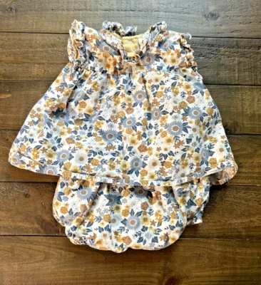 Nicole Miller 6-9 MESES 2 Piezas Conjunto Body, Vestido y Florers, Usado Foto 1 de 4