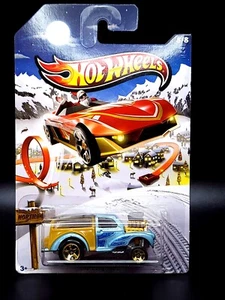 2013 Hot Wheels Christmas Holiday Rods Blue Morris Wagon - Picture 1 of 5