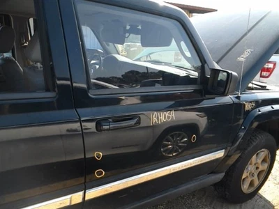 Passenger Right Front Door Fits 06-10 COMMANDER 104896505 - Image 1 of 4