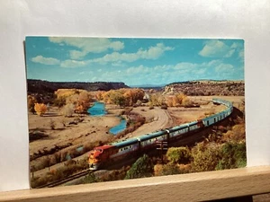 Santa Fe’s High Level El Capitan Cruising Shoemaker Canyon, fast neuwertig/Vintage Postkarte - Bild 1 von 3