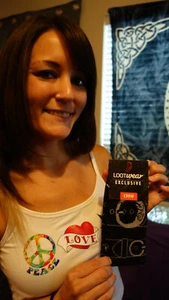 December 2019 Loot Crate Loot Wear Exclusive Edward Scissorhands Crew Socks NEW  - Picture 1 of 5