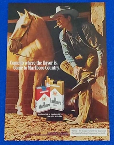 Marlboro Man 1975 cigarrillo original impresión en color anuncio icono cultural americano años 70 - Imagen 1 de 1