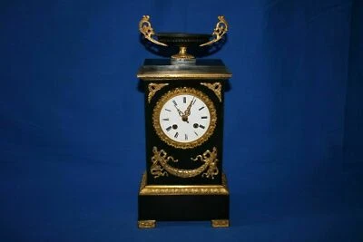 FRANZÖSISCHE KAMINUHR PENDULE VERGOLDETE BRONZE XIX 19. Jahrhundert - Bild 1 von 4