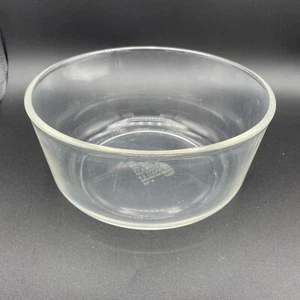 Vintage Pyrex 7203 7-Cup Clear Glass Food Storage Bowl - Picture 1 of 5