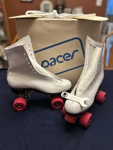 Vintage Pacer Roller Skates Size 8 Chicago Plates & Wheels NOS - Picture 1 of 16