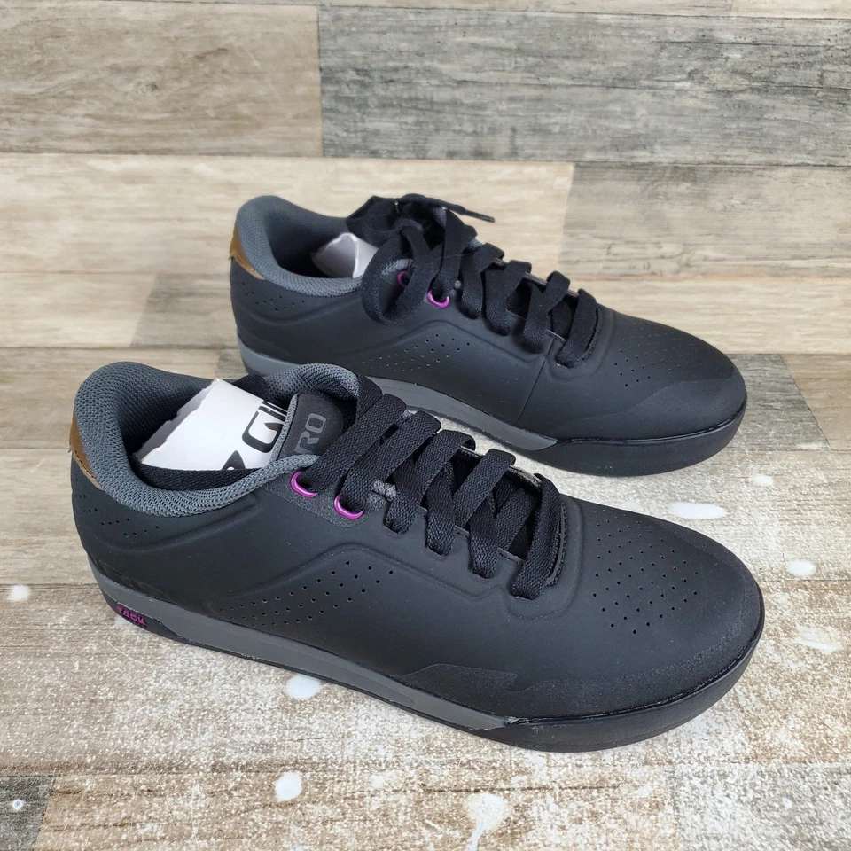 Giro Latch MTB Womens Cycling Shoes Sz 9 Black Leather Lace-Up Low Top Round Toe - Image 1 of 4