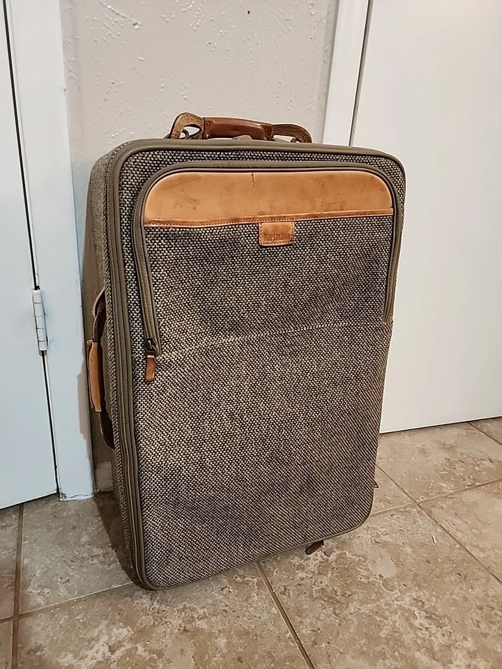 HARTMANN 25" Expandable Two Wheeled Luggage Suitcase Bag Tweed & Leather - Image 1 of 4