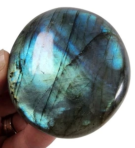 Labradorite Polished Pebble Stone Madagascar 80.7 grams - Bild 1 von 2
