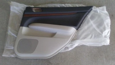 Panel de puerta de pasajero Nissan Infiniti G35 2007-2008 82900-ZA410 Foto 1 de 4