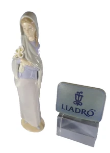 LLADRO FIGURINE 4650 GIRL WITH CALLA LILIES DESIGNER VICENTE MARTINEZ RETIRIED - Picture 1 of 9