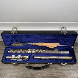 Vintage 1979 W T Armstrong Flute 104 Elkhart IND Gemeinhardt Hard Case Untested - Picture 1 of 20