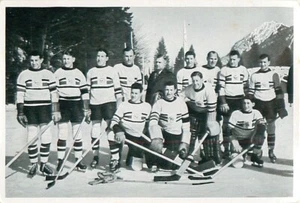 ICE HOCKEY TEAM GREAT BRITAIN GARMISCH-PARTENKIRCHEN 1936 IMAGE CARD - Picture 1 of 2