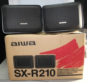 (2) Aiwa SX-R210 Stereo Speakers 40W 16Ohms - Sound Great - Picture 1 of 2