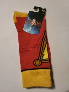 DC Comics Shazam Crew Socks - Loot Crate Exclusive - Sizes 8-12 - New With Tags - Picture 1 of 5