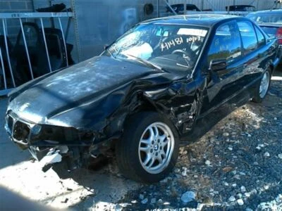 Condensador de CA compatible con 93-99 BMW 318i 222060 Foto 1 de 4