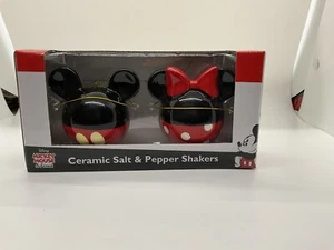 Nib Mickey and Minnie Mouse Salt and Pepper Shaker Set Ceramic Cute - Picture 1 of 6