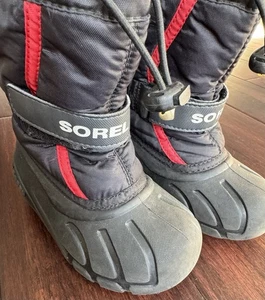 Sorel Flurry Black Red Winter Lined Snow Boots Boys Youth Size 9 NC1965-015 - Picture 1 of 11