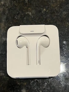 Apple Lightning Earpods 3.5mm Headphone Adapter OEM Earbuds iPhone Genuine - Bild 1 von 2