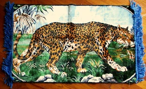 VINTAGE VELVET TAPESTRY RUG CARPET, WALL HANGING, CHEETAH LEOPARD JUNGLE CAT - Picture 1 of 2