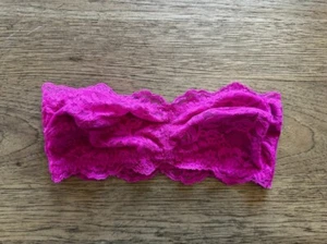 EXPRESS Hot Pink Lace S Lightly Lined Wireless Strapless Bandeau Bralette NWOT - Picture 1 of 2