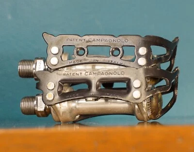 Pedales de pluma Campagnolo Super Record tapas antipolvo jaula de aleación negra vintage Eroica Foto 1 de 4