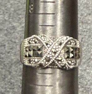 Vintage CW STERLING SILVER & MARCASITE Ring 925 Silver 5.4g size 9 - Picture 1 of 10