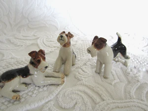 SET OF 3 FOX TERRIER - BEAUTIFUL MINIATURE POTTERY FOX TERRIER'S - Picture 1 of 6