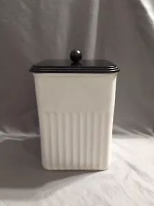 Martha Stewart Collection Keramik mit Holzdeckel, großer Kanister 8 Zoll hoch - GEBRAUCHT - Bild 1 von 12