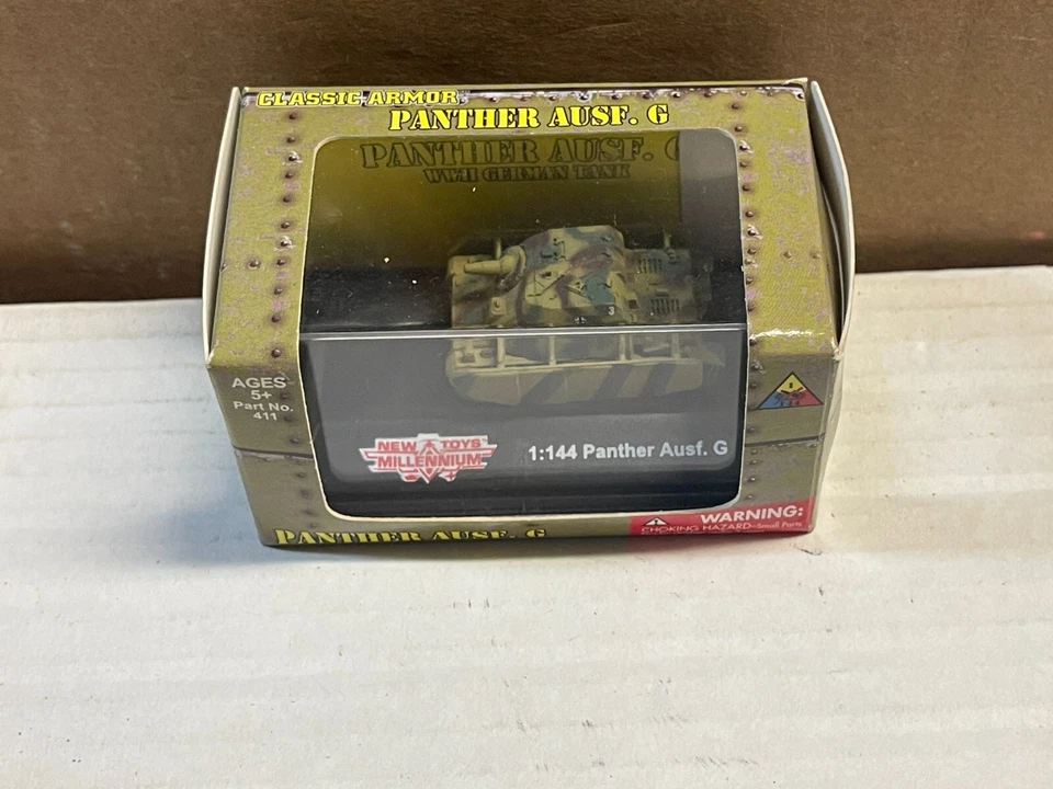 2005 Millennium Toys Panther Ausf. G Die Cast German Tank 1 144