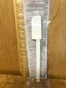 Pampered Chef Skinny Silicone Scraper 7 3/4" Long, #1704, NIP - Picture 1 of 3