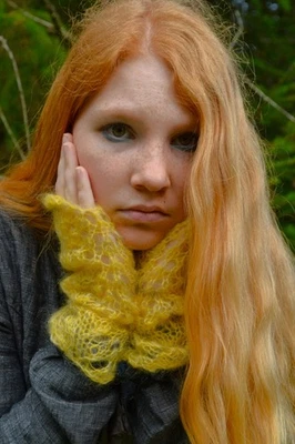 Pulswärmer handgestrickt flauschig STULPEN Ajour Pelzschaf JUL gelb - Bild 1 von 3