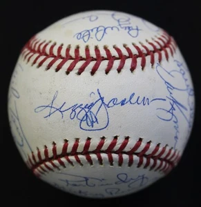 1977 NEW YORK YANKEES WORLD SERIES TEAM SIGNED BASEBALL REGGIE JACKSON JSA LOA - Picture 1 of 6
