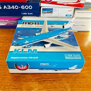 KLM Royal Dutch Airlines MD-11 model 1:400 Phoenix RARE discontinued - Bild 1 von 1