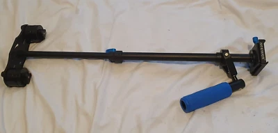 Neewer Carbon Fiber 24 inches Handheld Stabilizer - Image 1 of 4