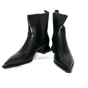 TinaCus Echtleder Handarbeit Blockabsatz spitz zulaufend moderne Stiefelette 9,5/10 - Bild 1 von 7