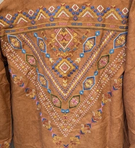 NUEVO CON ETIQUETAS Umee Mujer Camisa Pana Grande Pequeña Marrón Diseño Azteca - Imagen 1 de 10