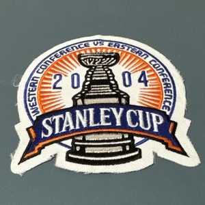 2004 NHL Stanley Cup Patch Western vs Eastern Flames vs Lightning - Picture 1 of 2