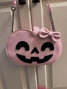 Mad Engine Fine By Me Rosa Kürbis Jack O Laterne Halloween Umhängetasche - Bild 1 von 6