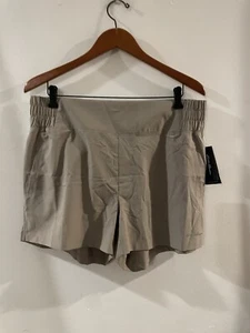 Eddie Bauer Womens Khaki Shorts Treeline Shorts Sz XL NWT D7 - Picture 1 of 11