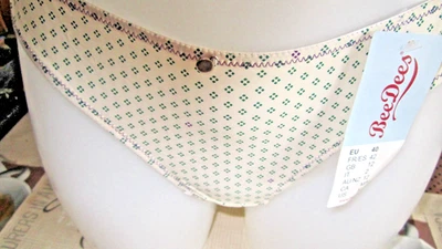 Bee Dees Jardin 81 String, beu mit Etikett, Gr. 40, beige mit Musterung - Bild 1 von 2